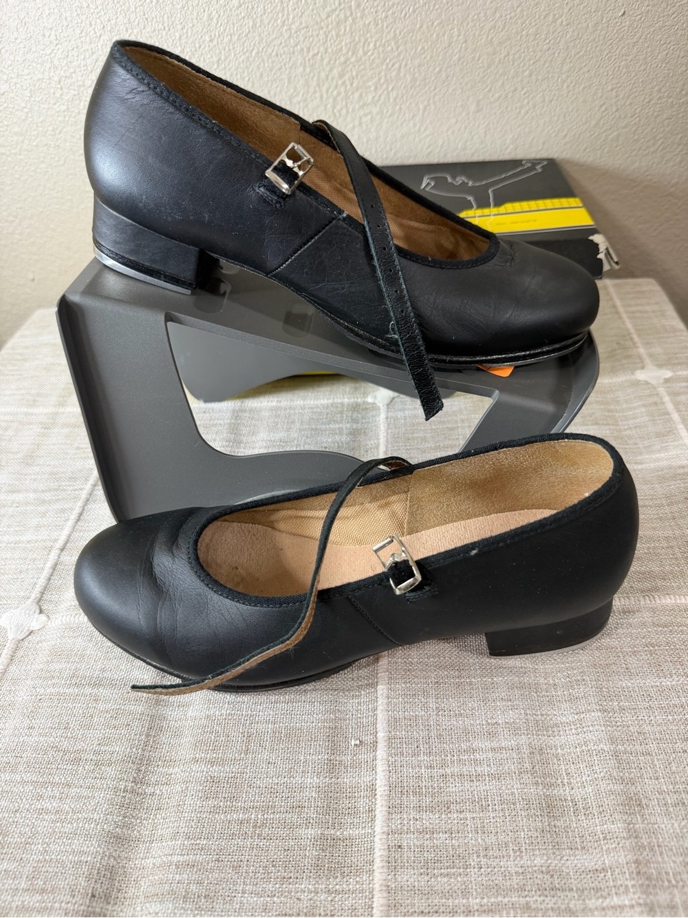 Bloch Women's Tap On Leather Tap Shoes Black S0302L Sz 8.5 Fit: X W/Box